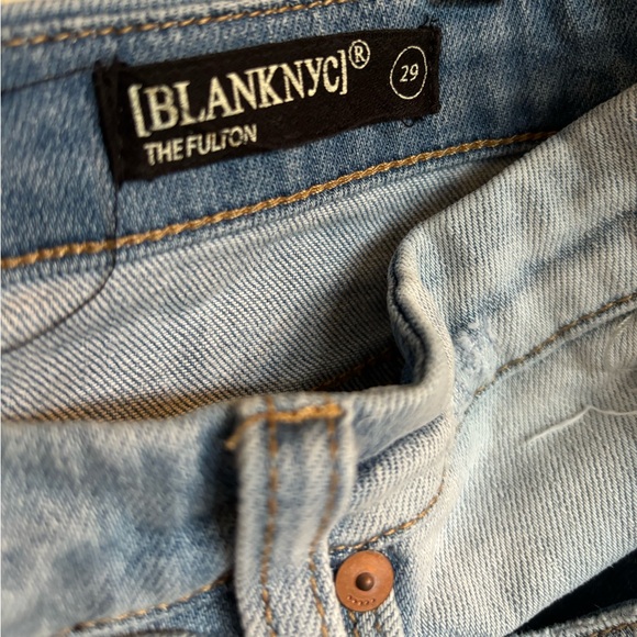 Blanknyc the Fulton light wash shorts - Picture 4 of 5